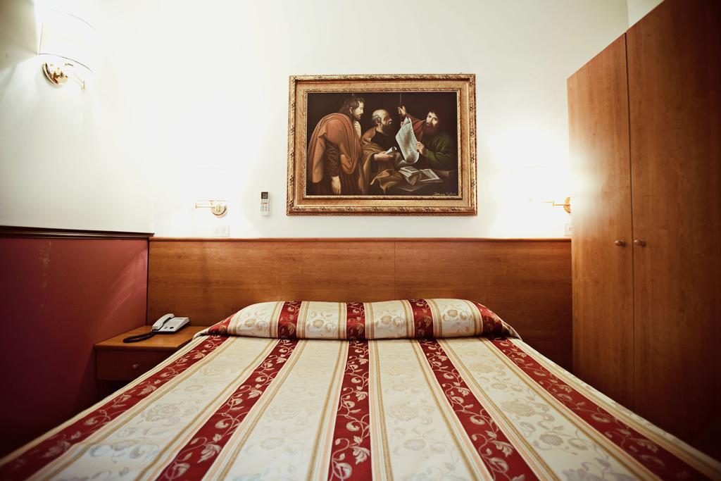 Hotel Saturnia Roma Habitación foto